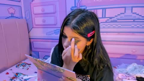 Alice  online show from December 9, 5:29 am