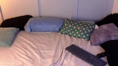 abigaill online show from January 17, 8:13 am