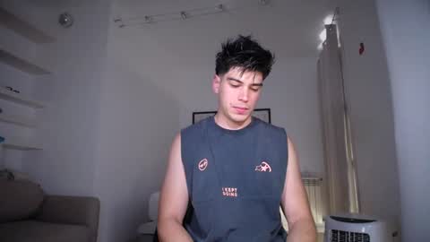Snapshot of _aesthetic chatting on July 1, 10:39 am _aesthetic online show from July 1, 10:39 am