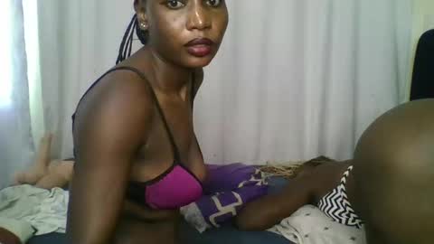 Snapshot of _africana4 chatting on April 13, 11:37 am africana4 online show from April 13, 11:37 am