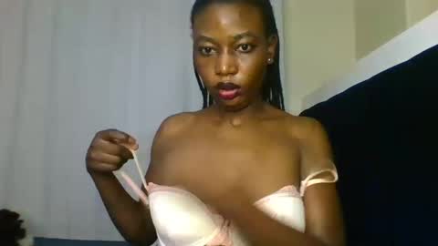 Snapshot of _africana4 chatting on April 24, 3:58 pm africana4 online show from April 24, 3:58 pm