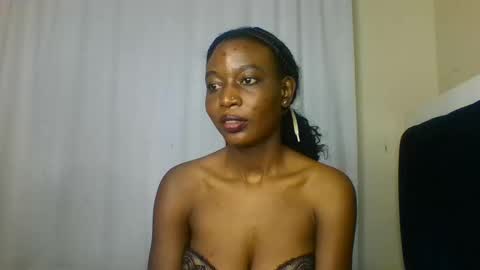 Snapshot of _africana4 chatting on May 14, 12:28 am africana4 online show from May 14, 12:28 am