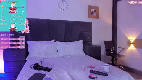 Agatha online show from December 18, 11:45 am