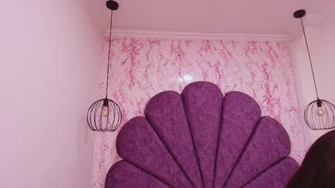 Snapshot of _alaia_collway_ chatting on January 5, 5:27 pm Alaia online show from January 5, 5:27 pm