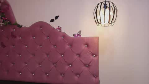 Snapshot of _alaia_collway_ chatting on January 15, 11:37 am Alaia online show from January 15, 11:37 am