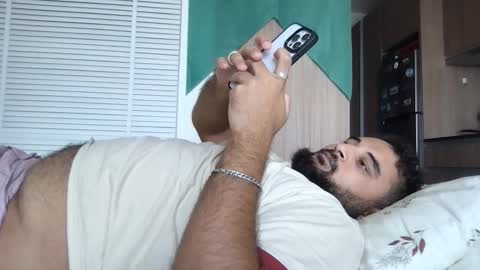 Snapshot of _alan_bear_ chatting on February 15, 7:51 am Alan online show from February 15, 7:51 am