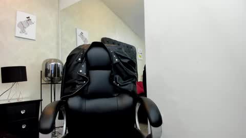 _alana_johnson online show from May 22, 12:33 pm