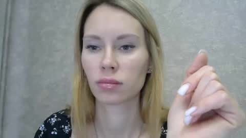 Snapshot of _alex1819 chatting on February 6, 7:23 am _alex1819 online show from February 6, 7:23 am