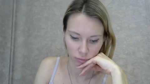 Snapshot of _alex1819 chatting on February 26, 7:40 am _alex1819 online show from February 26, 7:40 am