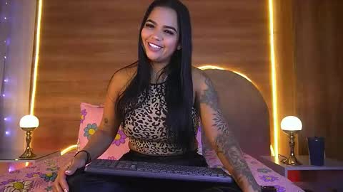 Snapshot of _alexaa_20 chatting on February 18, 11:50 am Alexa online show from February 18, 11:50 am