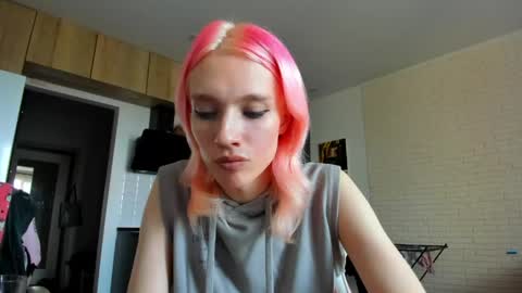 Snapshot of _alice_kitty chatting on May 5, 11:51 am Gaylord online show from May 5, 11:51 am