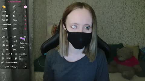 Snapshot of _alicecullen_ chatting on March 19, 5:06 pm AliceCullen online show from March 19, 5:06 pm