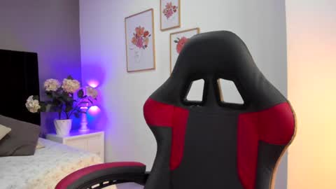 Snapshot of _aliice_1 chatting on December 26, 11:03 pm  Alice  online show from December 26, 11:03 pm