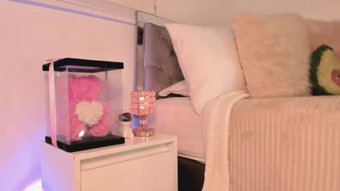 Snapshot of _alissonrose chatting on December 3, 10:08 pm Karo online show from December 3, 10:08 pm