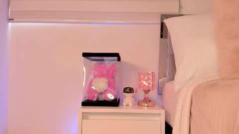 Snapshot of _alissonrose chatting on December 14, 6:56 pm Karo online show from December 14, 6:56 pm