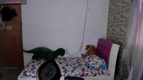 AMELIA  online show from April 14, 4:02 pm