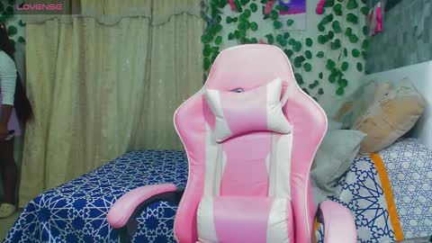 ask me  online show from March 15, 1:22 am