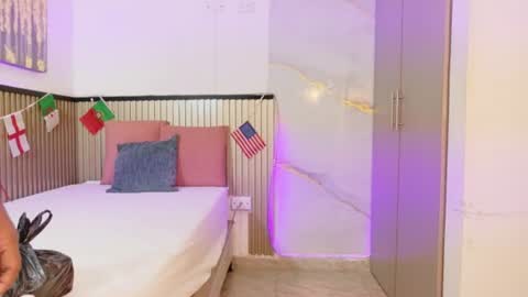 ANAIS online show from July 4, 7:20 pm