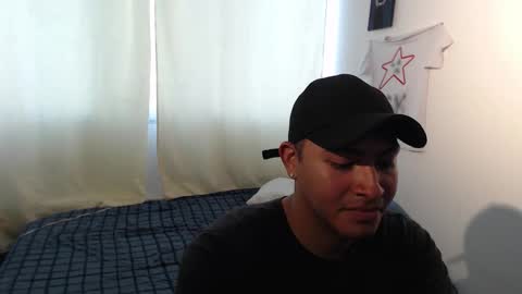 _ander_wolf_ online show from October 1, 6:47 pm