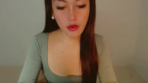 Snapshot of _angelari_ chatting on April 9, 11:21 pm Pearl online show from April 9, 11:21 pm