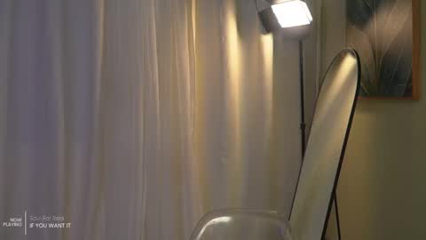 Angie -  online show from January 15, 11:30 pm