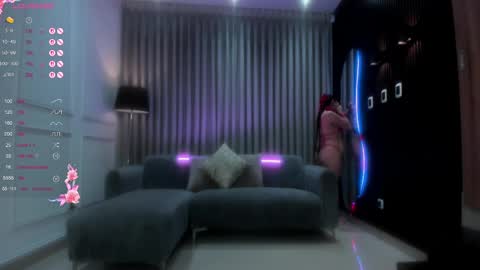 Ana online show from March 10, 2:16 pm