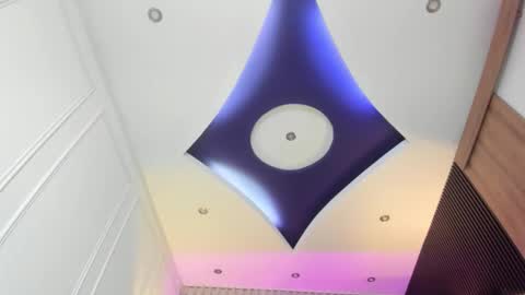 Ana online show from February 24, 7:45 pm