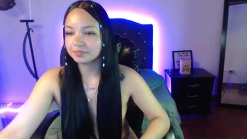 Snapshot of _anne_hot chatting on December 4, 10:19 pm Anne online show from December 4, 10:19 pm