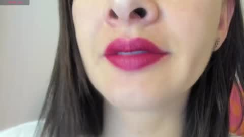 Snapshot of _antomouth_paradise chatting on June 23, 9:51 am antonia online show from June 23, 9:51 am