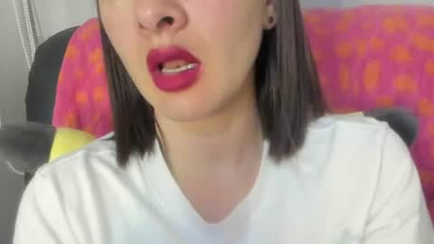 Snapshot of _antomouth_paradise chatting on July 1, 9:55 am antonia online show from July 1, 9:55 am