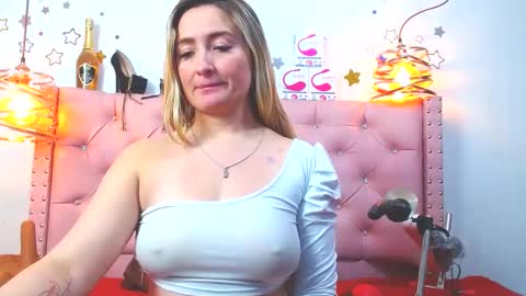 _antonella_11 online show from March 5, 1:42 am