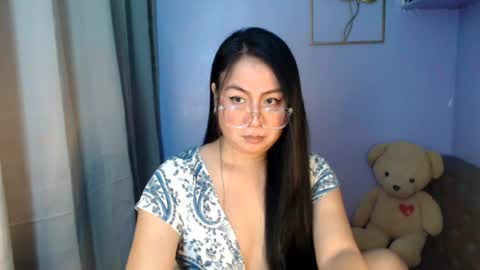 Snapshot of _arah chatting on August 6, 4:25 am arah online show from August 6, 4:25 am