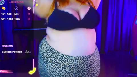 Snapshot of _ariaakashi_ chatting on November 15, 4:21 am _ariaakashi_ online show from November 15, 4:21 am