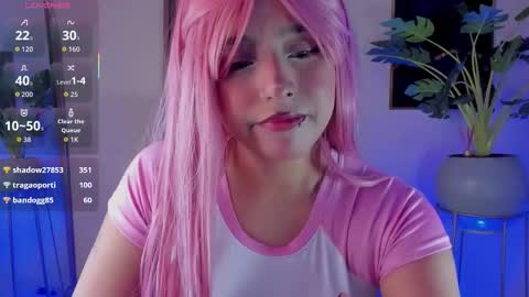 Snapshot of _artemish__ chatting on November 22, 1:43 pm online show from November 22, 1:43 pm