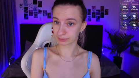 _ash_leyy_ online show from February 2, 1:26 am