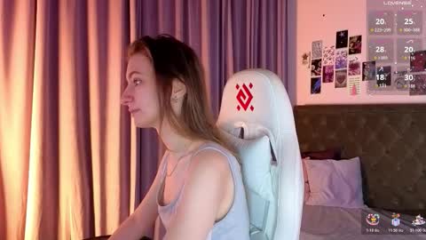 _ash_leyy_ online show from March 3, 1:34 am