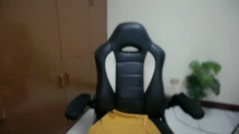 Angie online show from June 25, 2:11 am