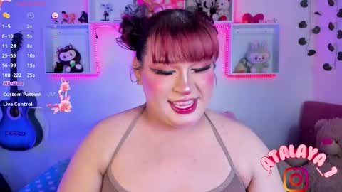 independent model atalaya online show from March 8, 3:54 am