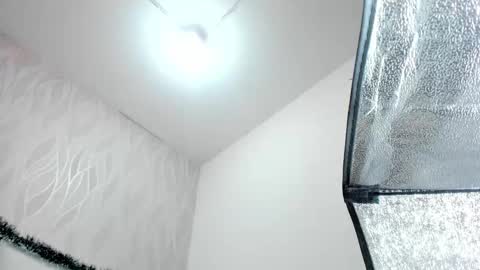 Aura online show from December 22, 3:36 am