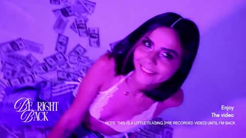 _aurora_collins_ online show from January 11, 12:32 pm