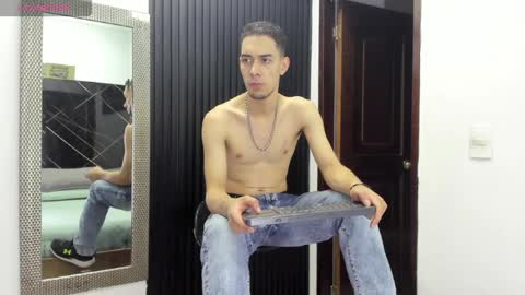 _axel_09 online show from May 23, 4:18 am