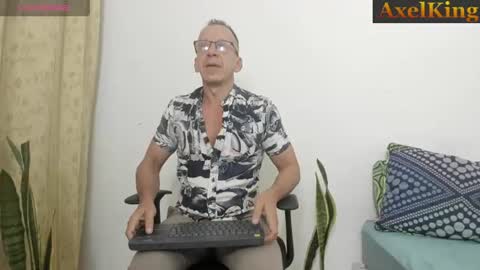 Axel online show from July 16, 11:38 am