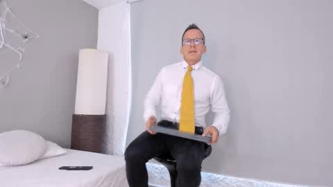 _axelking_ online show from October 28, 11:36 am