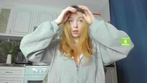 Olivia online show from March 12, 10:49 pm