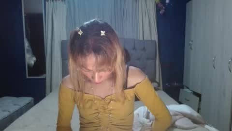 _azalea_65 online show from December 19, 3:13 am