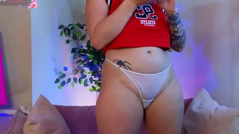 Snapshot of _b00bss_ chatting on June 5, 3:46 am Jess online show from June 5, 3:46 am