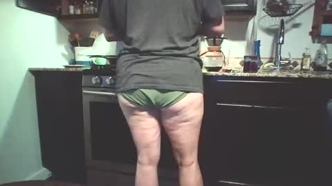 Big Tits McGee online show from September 29, 12:32 pm