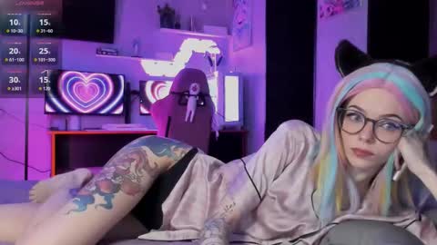 Olivia Subscribe to my Fansly -   online show from October 23, 1:05 am