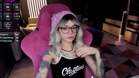 Olivia Subscribe to my Fansly -   online show from June 15, 12:02 am