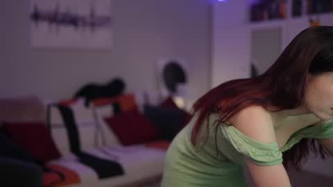 Snapshot of _blackbee_ chatting on February 3, 6:16 am Lili online show from February 3, 6:16 am